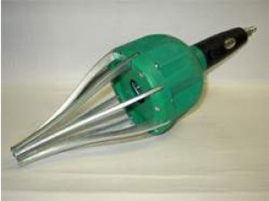 Vetonivelen suojakumin asennustyökalu